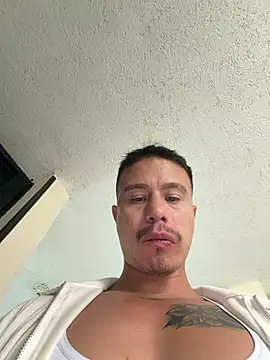 Chatroom XXX en direct de DominickVegas