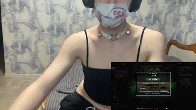 Pokazy przed kamerką – Foxie_kim