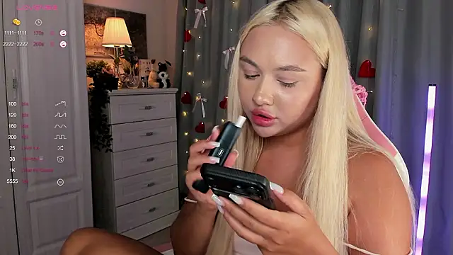 _Loneve__'s Live XXX Chat