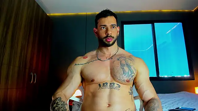 massimo_visconti live XXX chat