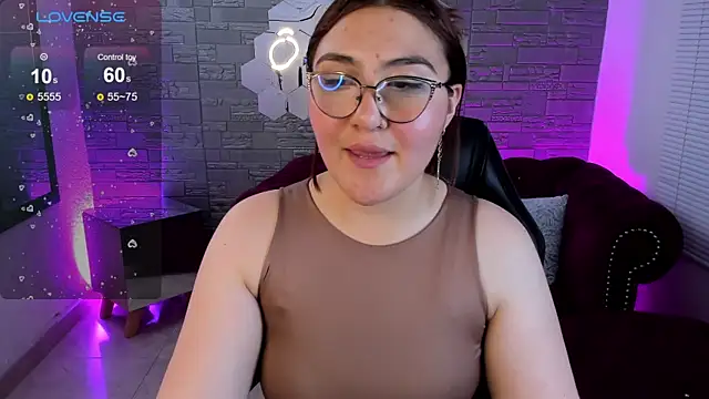 conniejames_m: онлайн-секс-чат