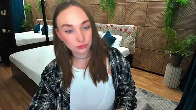 TrueReincarnation Chat XXX live