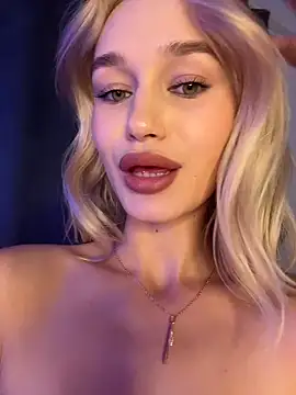 KristinaDanes 现场XXX聊天