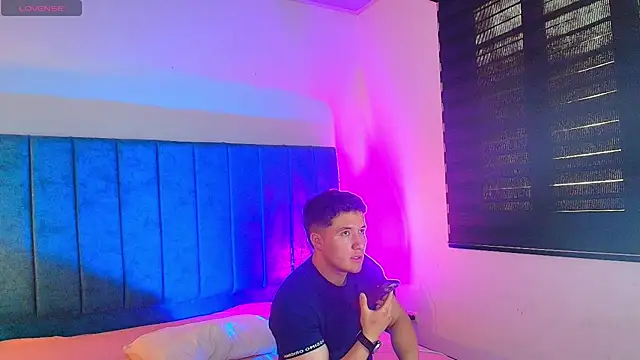 Alexander_Connor Show Webcam