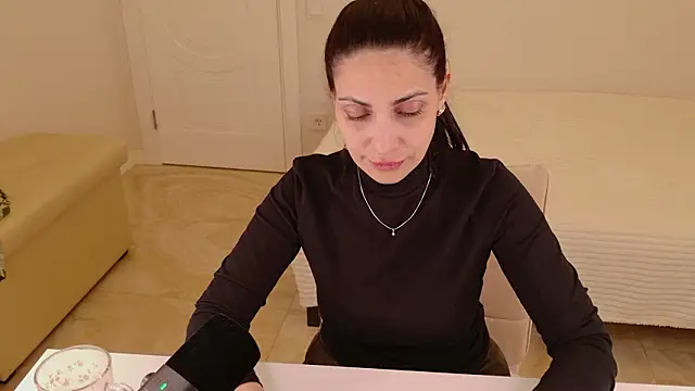 LovelyBeatrice Chat XXX live