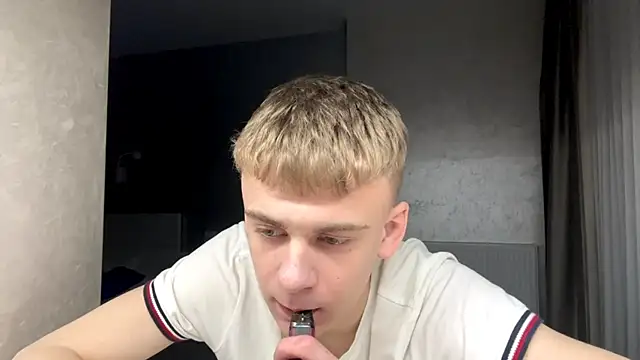 SoloFury Live XXX-chat