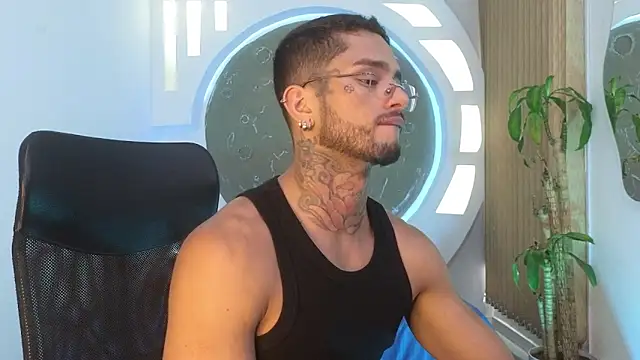 Alanrodgers 即時 XXX 聊天