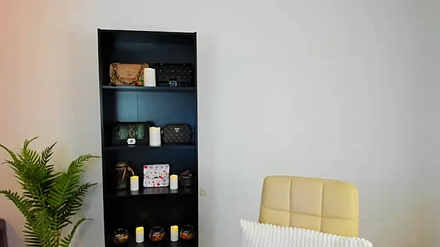 khloe_starrr: онлайн-секс-чат