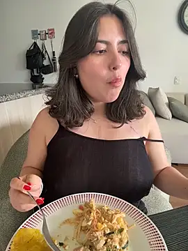 sukhakunis1 Live XXX Chat