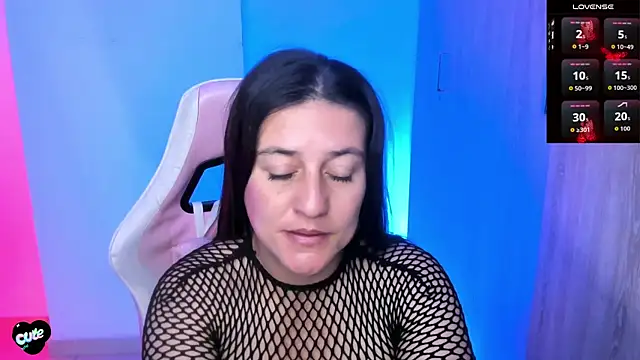 Saskyaa Live XXX-Chat