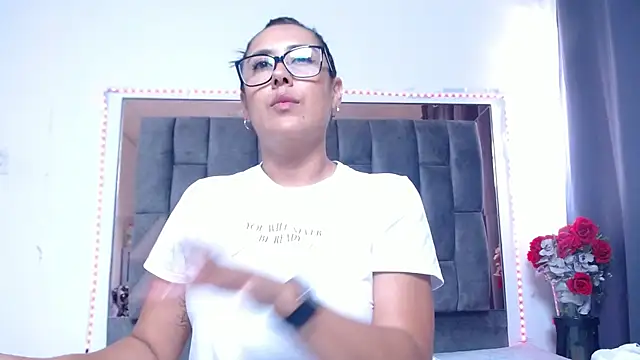 Salmma_Milf: απευθείας συνομιλία ΧΧΧ