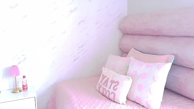 EmmaCollins01: απευθείας συνομιλία ΧΧΧ