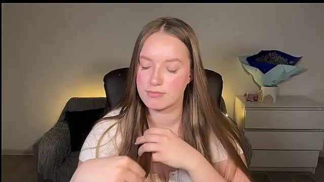 EvaMaddison: онлайн-секс-чат