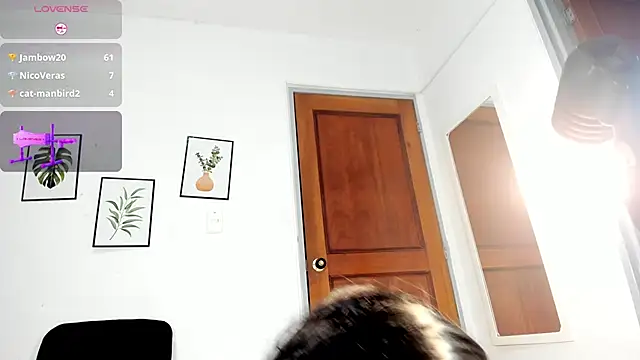 DomenicaW Live XXX Chat