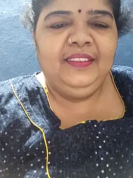 tamilthanushriのライブXXXチャット