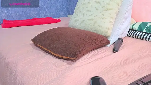 Malia_foxのライブXXXチャット