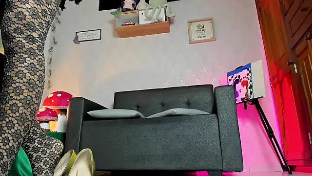 Alaia_Love77's Live XXX Chat