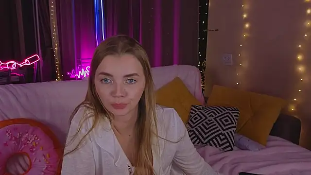 Chatroom XXX en direct de NashaDashaaa