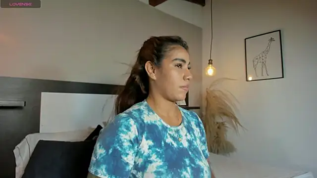 دردشة ZarahFoxx الجنسية المباشرة