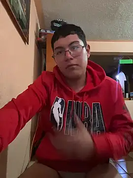 soyrodryp: διαδικτυακό σόου στην κάμερα