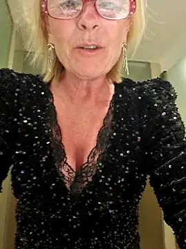 KitKat_X Pertunjukan Webcam