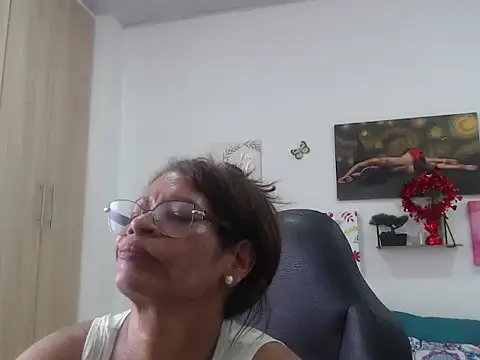 BustyMilf_ Pertunjukan Webcam