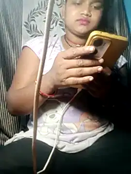 pooja--10 Webcam show