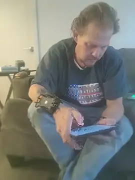 yourMasterisBored: онлайн-секс-чат