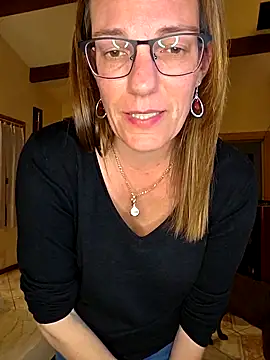 Chatroom XXX en direct de SpiceLea