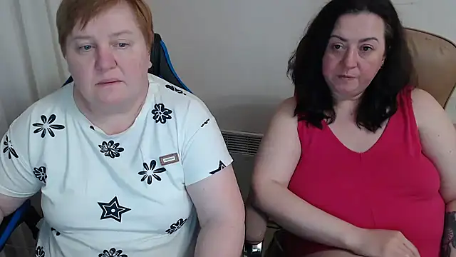 Lindy-Jeanie webcam show