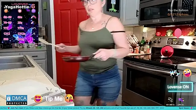 YogaHottie76 élő XXX-chatje