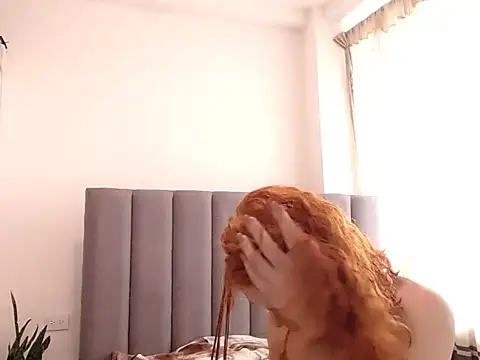 saara_johnson496's Live XXX Chat