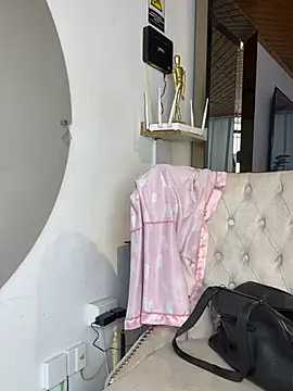 Cloe_pink1n Live XXX chat