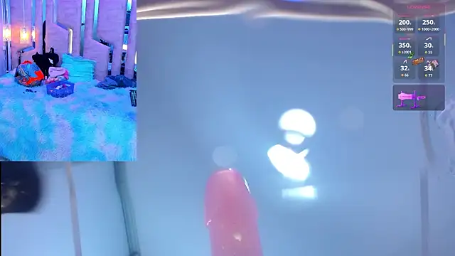 NicoleFerrel Adlı Modelin Canlı XXX Sohbeti