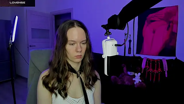 Show modela Goddess_of_Fertility na web-kameri