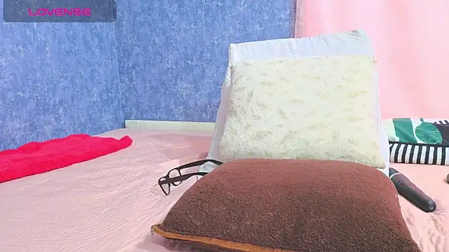 Malia_fox: онлайн-секс-чат