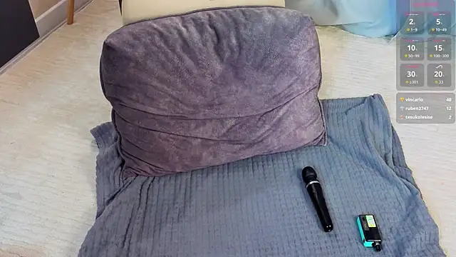 SuzanneHowseのライブXXXチャット