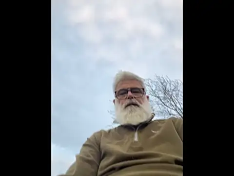 Chatroom XXX en direct de LeatherSdaddy