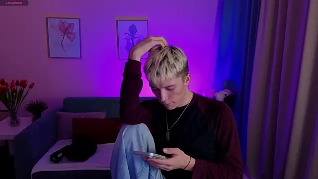 Show modela KevinParke na web-kameri