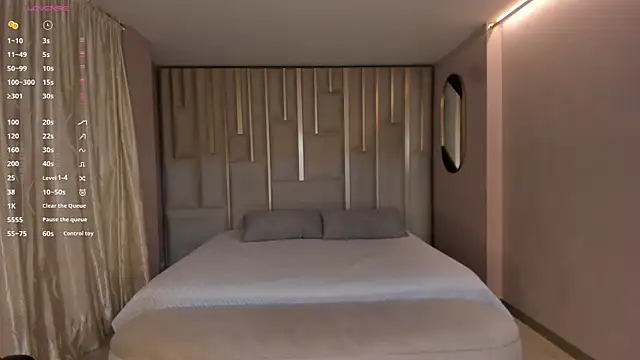 LizzHamilton__のライブXXXチャット