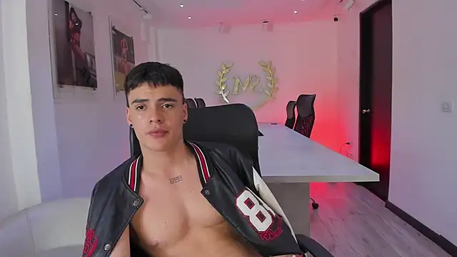 แชท XXX สดของ BenitoSaenz