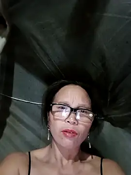 Tina6886 élő XXX-chatje