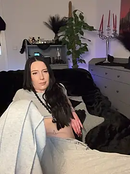 Trixie-Tainted Webcam-Show