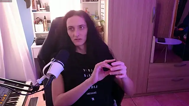 โชว์เว็บแคมของ MemiSecrets