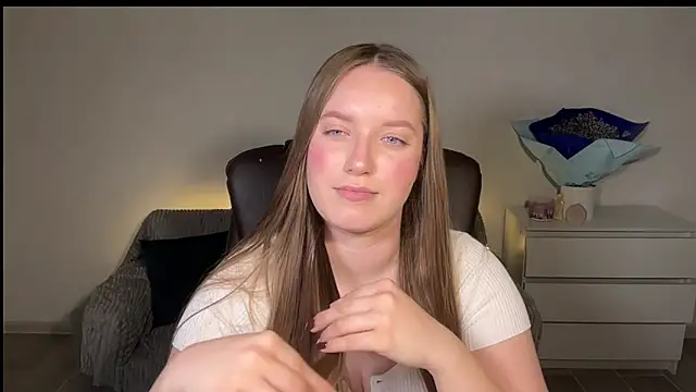 EvaMaddison Adlı Modelin Canlı XXX Sohbeti