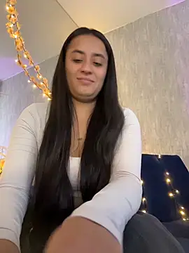 Antonella_Julieta 现场XXX聊天