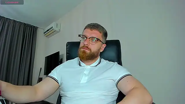 XXX chat uživo modela Findom_guy