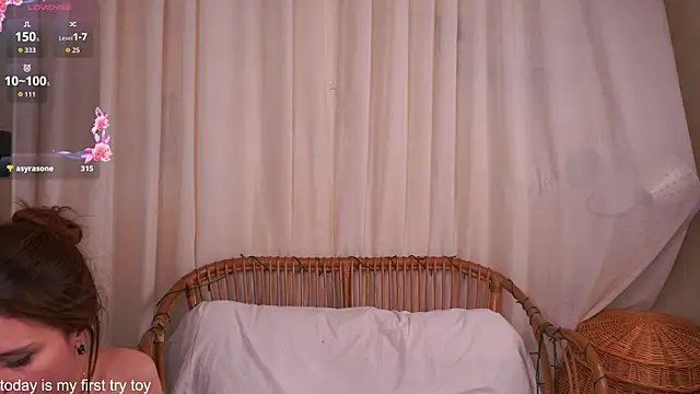 XXX chat uživo modela TifanyBerto