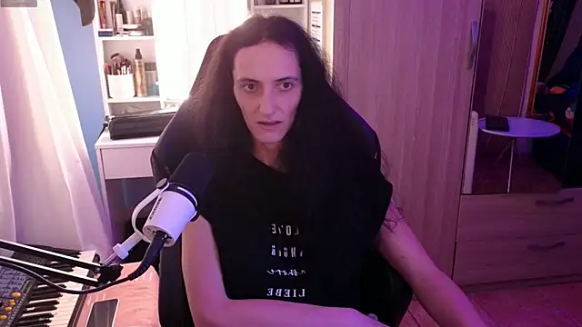 XXX chat uživo modela MemiSecrets