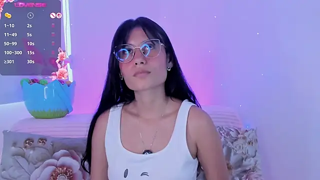 NayeCloud's Live XXX Chat